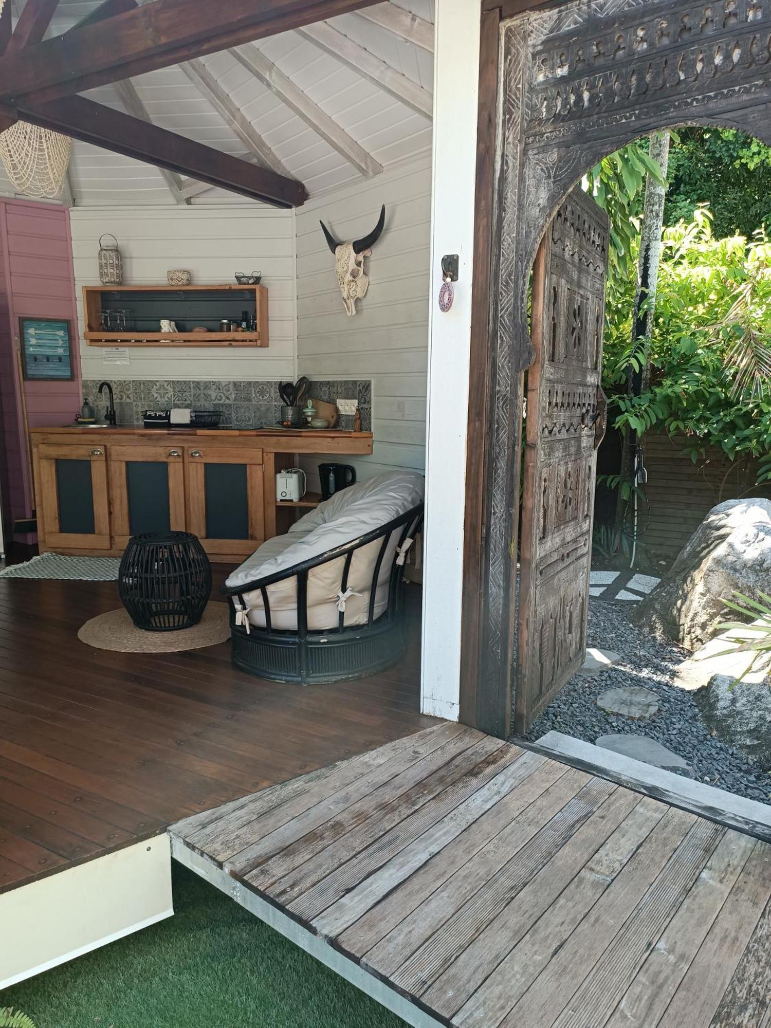 Tiki Paradise Lodge Fwi ساينت آن المظهر الخارجي الصورة
