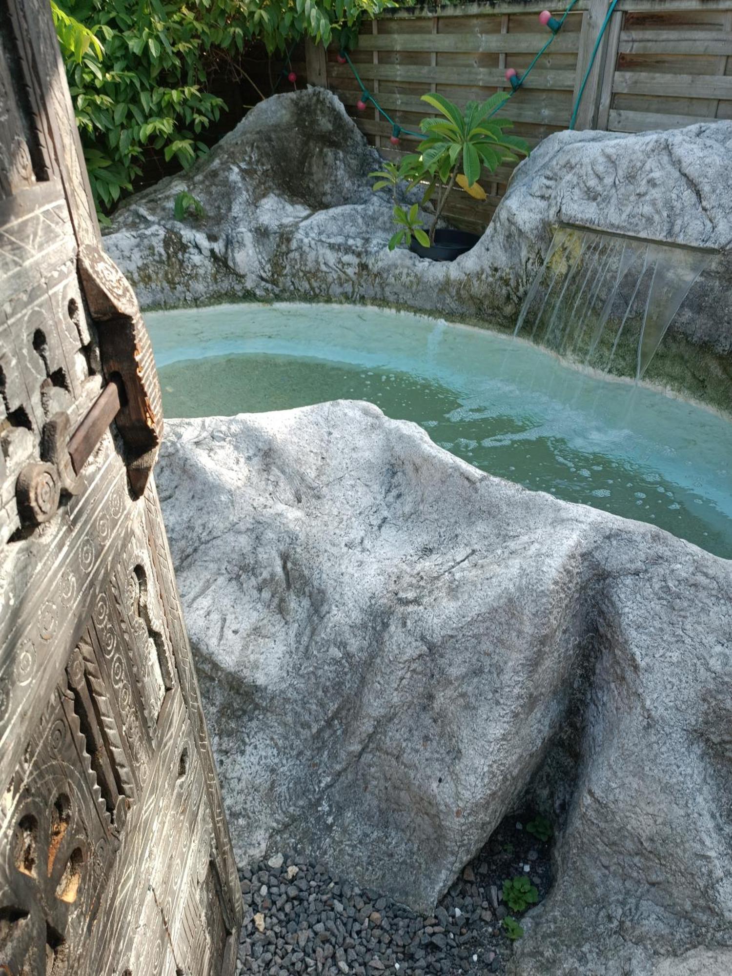 Tiki Paradise Lodge Fwi ساينت آن المظهر الخارجي الصورة